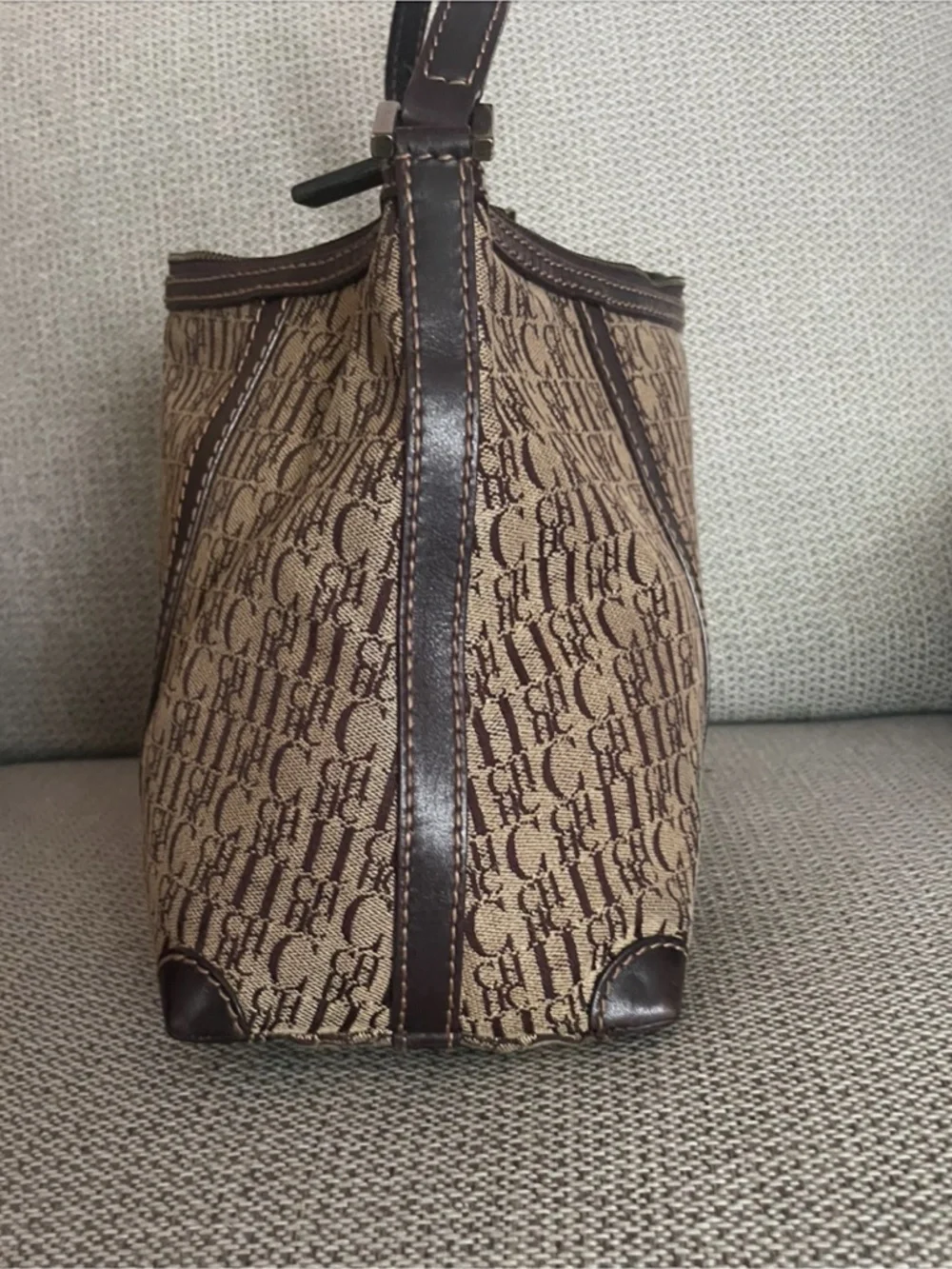 Carolina Herrera canvas Handbag Tote, Authentic, Excellent condition